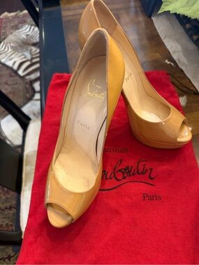 Christian Louboutin Patent Peep-Toe Heels in Camel